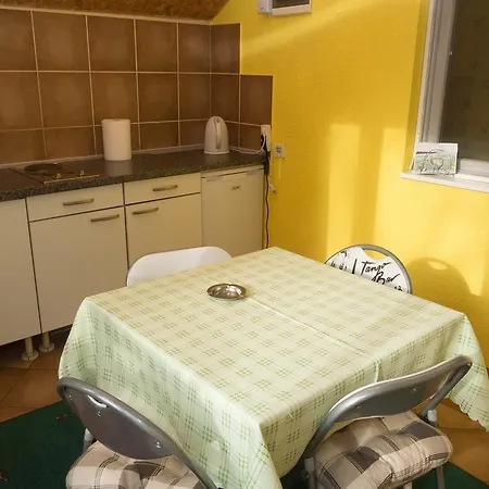 Apartman I Sobe Nikolas Hotel