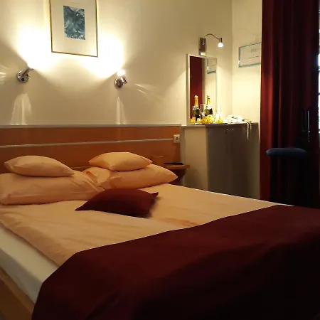 Apartman I Sobe Nikolas 3*